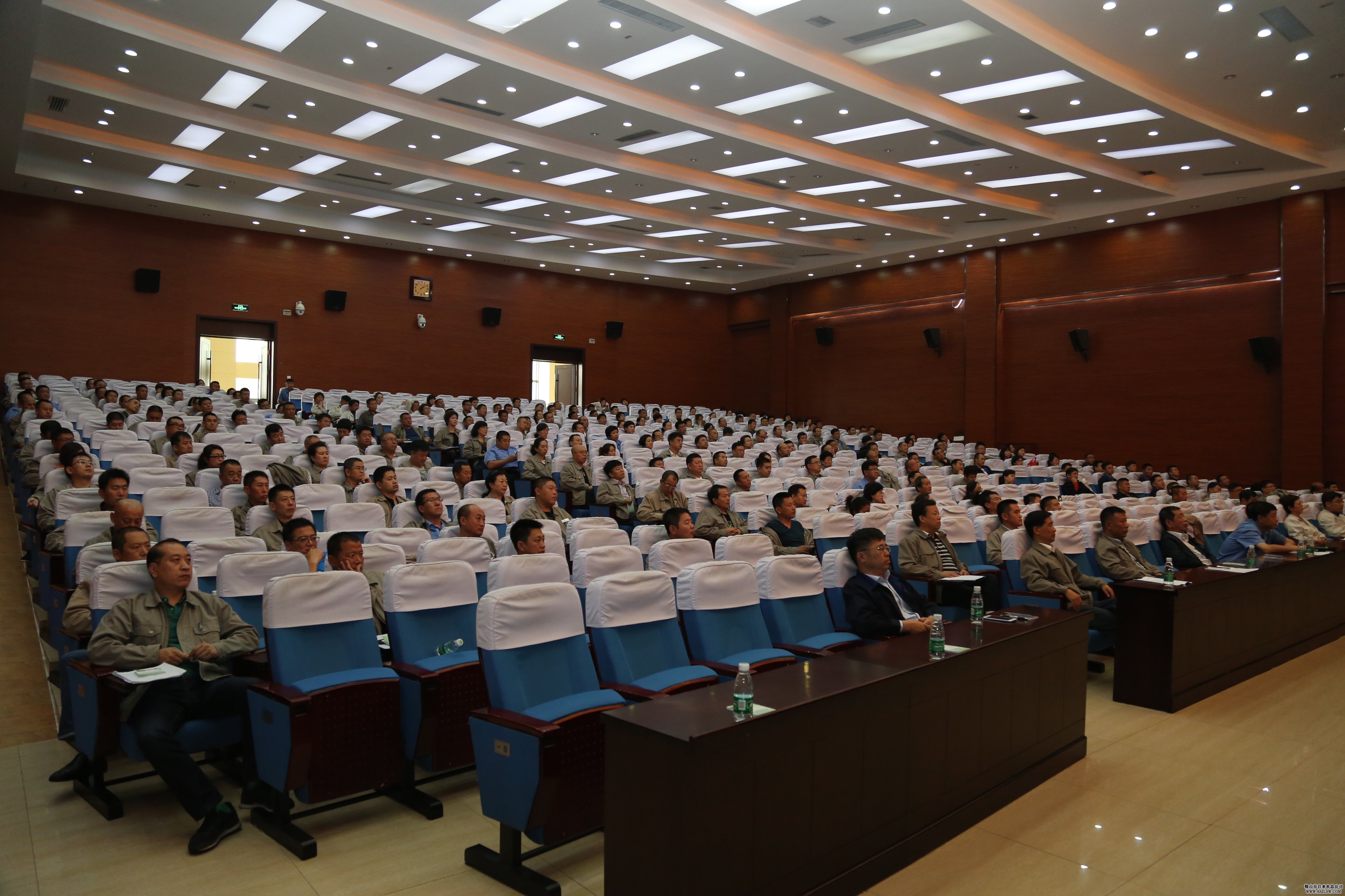 鞍山市水務集團組織警示教育暨廉政知識考試 